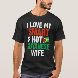 Camiseta Hombres a los que amo a mi esposa guyanesa intelig