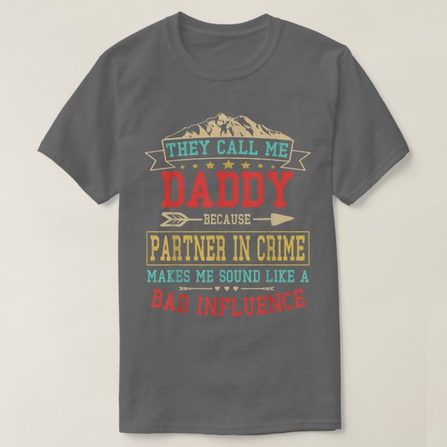 Camiseta Hombres A Los Que Me Llaman Papi Pareja En Crimen  (Diseño del anverso)
