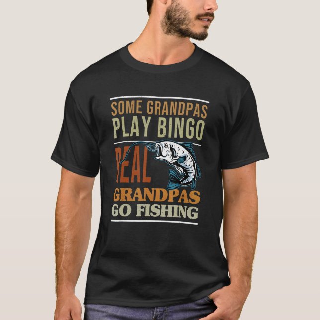 Camiseta Hombres Abuelos van a pescar pescador enredo (Anverso)