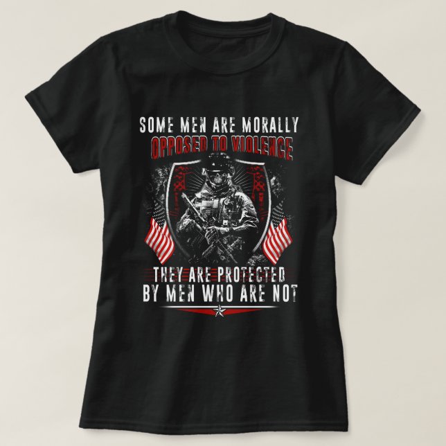 Camiseta Hombres Algunos Hombres Se Oponen Moralmente A La  (Diseño del anverso)