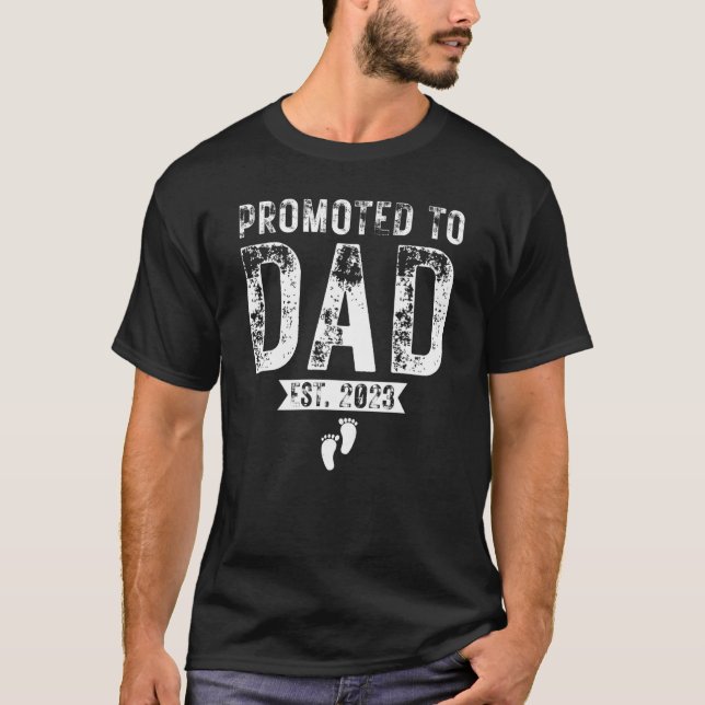 Camiseta Hombres Ascendidos A Papá Noel 2023 Vintage (Anverso)