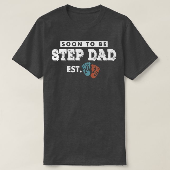 Camiseta Hombres ascendidos a StepDad este 2023 embarazo pr (Diseño del anverso)