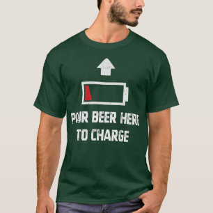 Camiseta Hombres Bajas Baterías Llueven Cerveza Aquí Para C