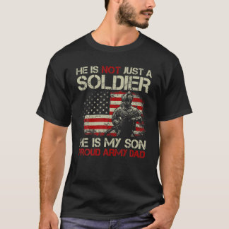 Camiseta Hombres, Ella No Es Soldado, Es Mi Hijo Orgulloso