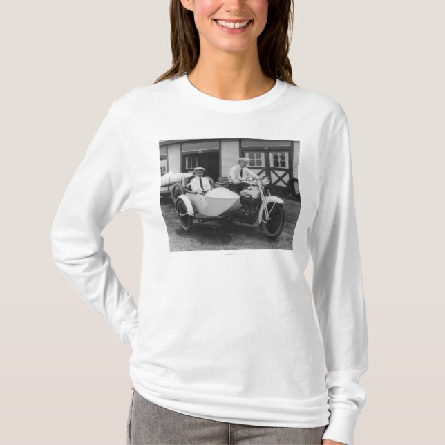 Camiseta Hombres en la motocicleta de Harley Davidson con (Anverso)