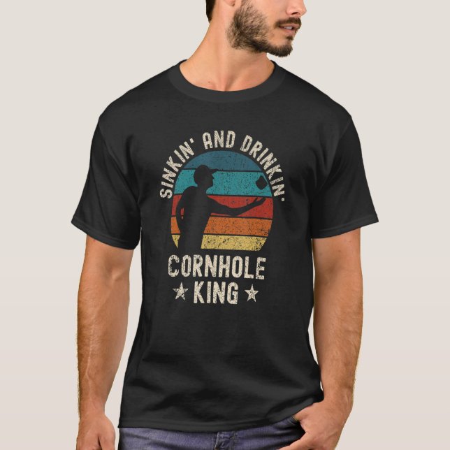 Camiseta Hombres Hundiendo Y Beber Cornhole King Summer C (Anverso)