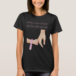 Camiseta Hombres Nuevo Padre De Un Chica Manteniendo Las Ma