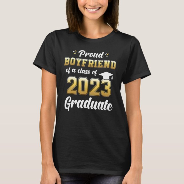Camiseta Hombres Orgullosos Novio De Una Clase De Graduado  (Anverso)