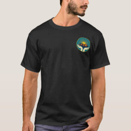 Camiseta Hombres oscuros con letras naranjas