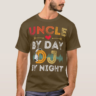 Camiseta Hombres Tío Por Día DJ Por Noche Retro Vintage Dee