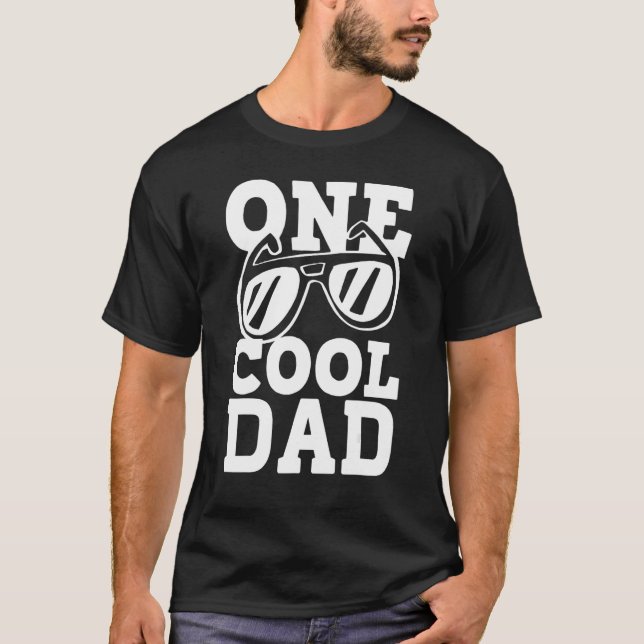 Camiseta Hombres Un Guay Amigo Primer Cumpleaños Una Famili (Anverso)