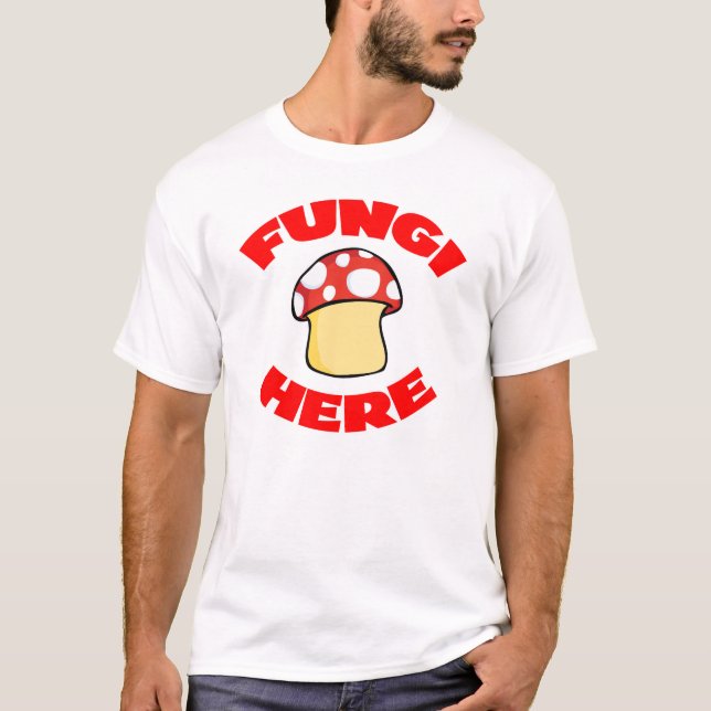 Camiseta Hongos aquí (Anverso)