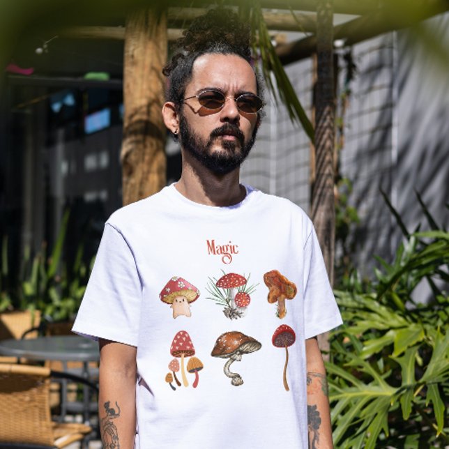 Camiseta Hongos artísticos del camping de meditación de yog (Subido por el creador)
