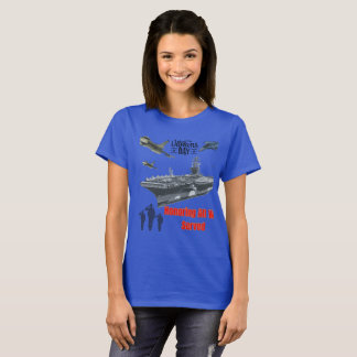 Camiseta Honrando al poderoso azul militar