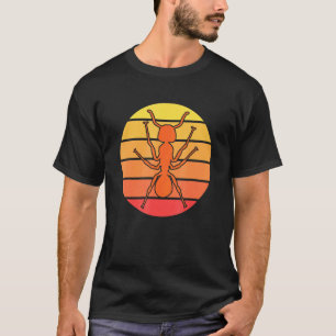 Camiseta Hormiga retro hormiga sinuosa que mantiene la horm