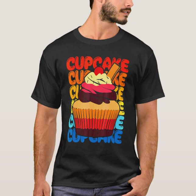 Camiseta Horneando Cupcake Dulce Colorido (Anverso)