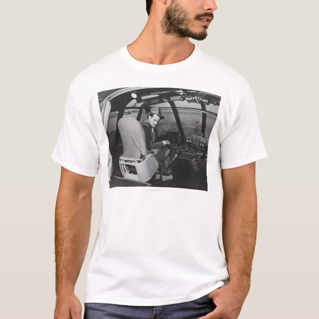 Camiseta Howard Hughes en el avión de madera del ganso (Anverso)