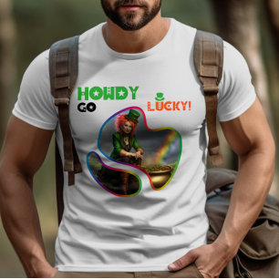 Camiseta ¡Howdy Go Lucky! - La caza de esclavos de Leprecha