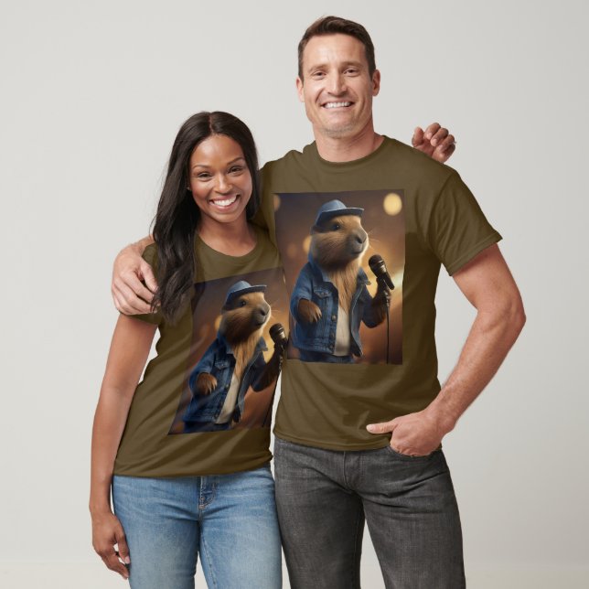 Camiseta "Howdy Harmonics: El capibara crooner vestido con  (Unisexo)