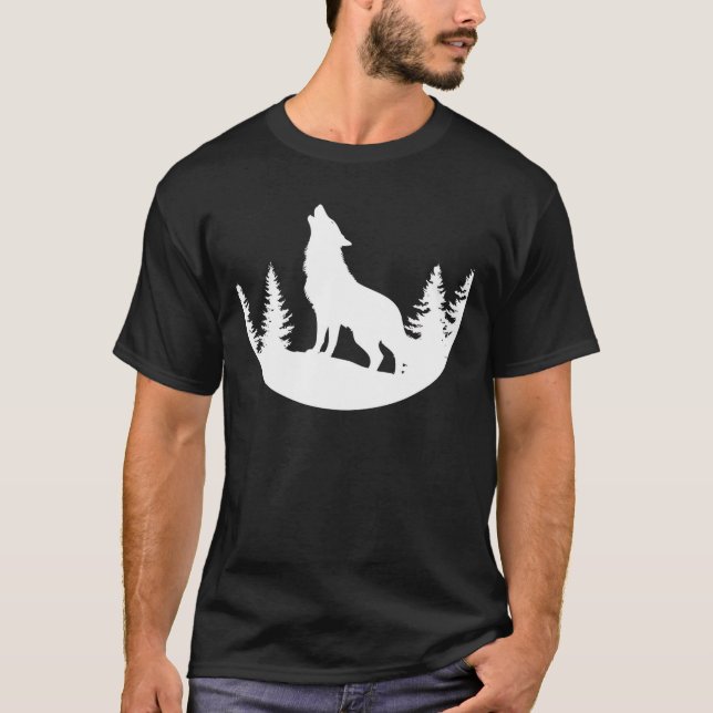 Camiseta Howling Wolf in Forest Silhouette Design Black and (Anverso)