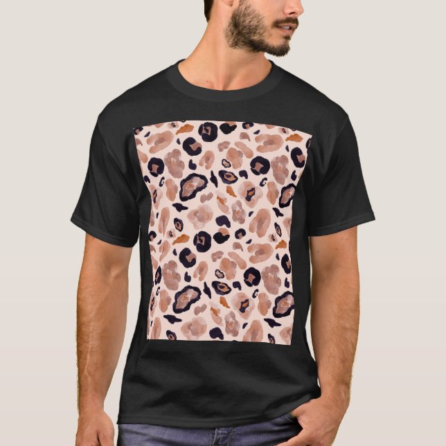 Camiseta Huella de leopardo, sin costuras, de fondo beige. (Anverso)