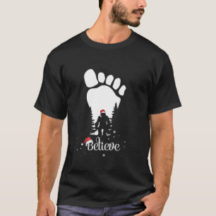 Camiseta Huella de pie grande Yeti Believe santa hat Christ
