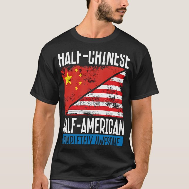 Camiseta Huellas traseras mitad chinas mitad americanas com (Anverso)