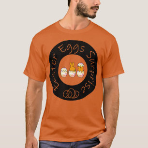 Camiseta Huevos de Pascua divertidos sorprenden a conejo co