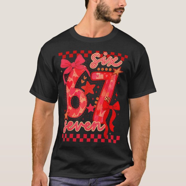 Camiseta Hugvyn Six Seven Valentine 6 7 Meme Checkered Coqu (Anverso)