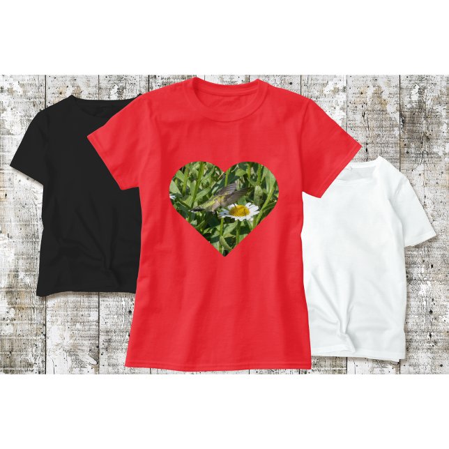 Camiseta Hummingbird con una margarita (Subido por el creador)