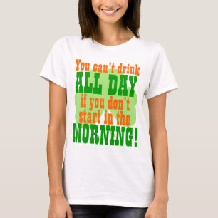Camiseta Humor de consumición del día verde de la cerveza