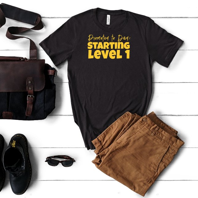 Camiseta Humor de la letra amarilla del primer día de papá (Subido por el creador)