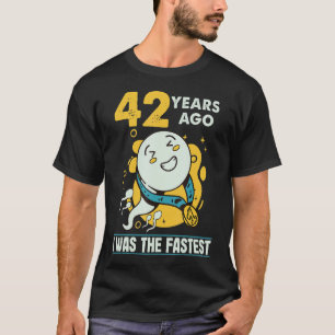 Camiseta Humor De Los Hombres De 42 Años De Nochevieja Hace