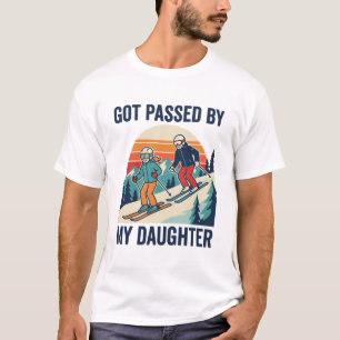 Camiseta Humor de Papá Retro Esquí Superado por Hija en las