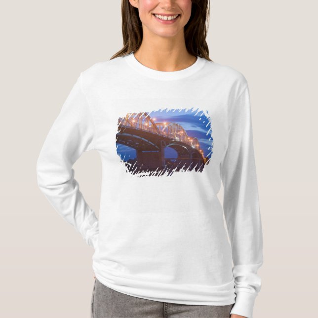 Camiseta HUNGRÍA, CURVA DEL DANUBIO, Estergom: Maria Valeri (Anverso)