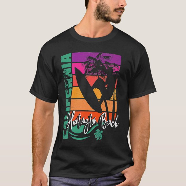 Camiseta Huntington Beach California Retro Sunset Surfer So (Anverso)