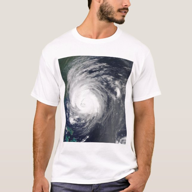 Camiseta Huracán Earl en la costa de Carolina del Norte (Anverso)