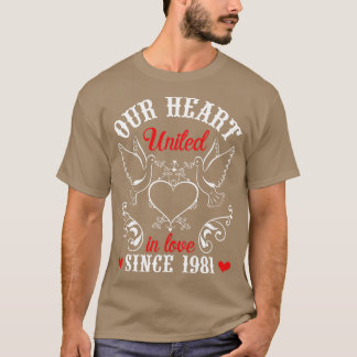 Camiseta Hus Wife Our Heart United In Love From 1981 Happy