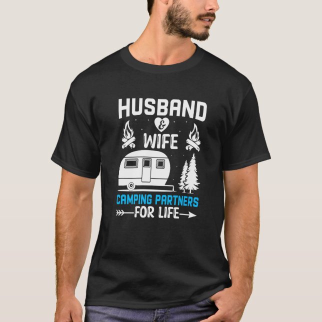 Camiseta Husband and Wife Camping Partners for Life  Camper (Anverso)