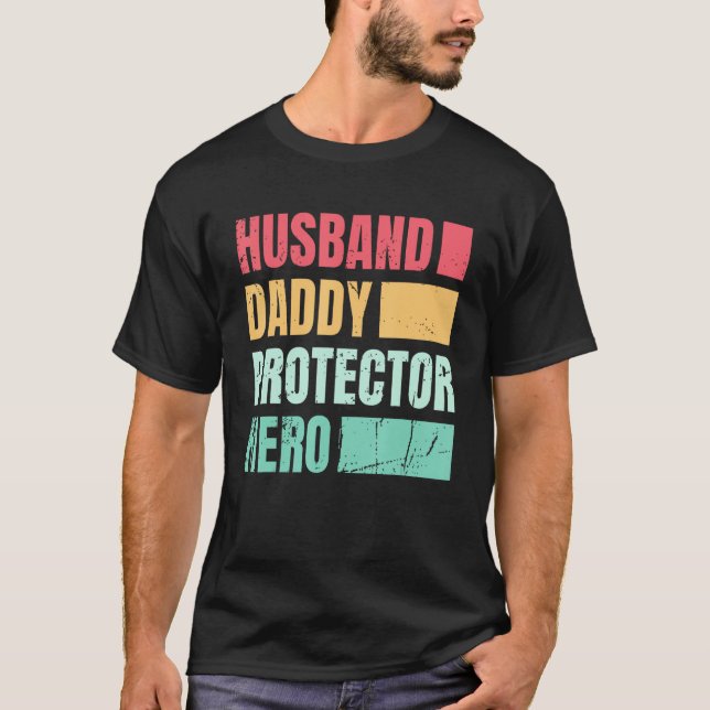 Camiseta Husband Daddy Protector Hero_1 (Anverso)