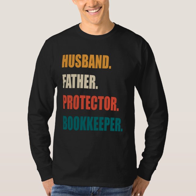 Camiseta Husband Father Protector Bookkeeper (Anverso)