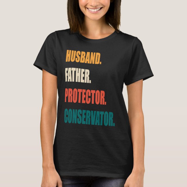 Camiseta Husband Father Protector Conservator (Anverso)