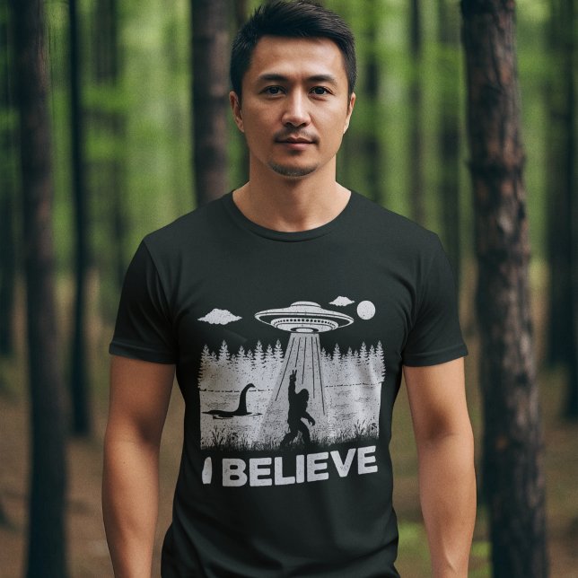 Camiseta I Believe Big foot, Ufo, Ness Funny Big foot (Subido por el creador)