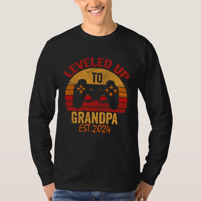Camiseta I Leveled Up To Grandpa 2024  Video Gamer New Gran (Anverso)