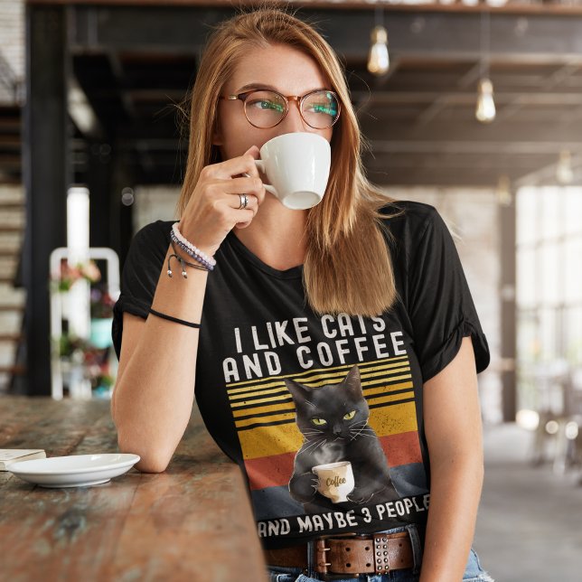 Camiseta I Like Cats and Coffee And maybe 3 People Cat Love (Subido por el creador)