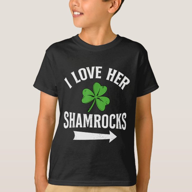 Camiseta I Love Her Shamrocks St. Patrick's Day Couple Outf (Anverso)