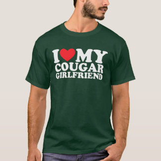 Camiseta I Love My Cougar Girlfriend funny