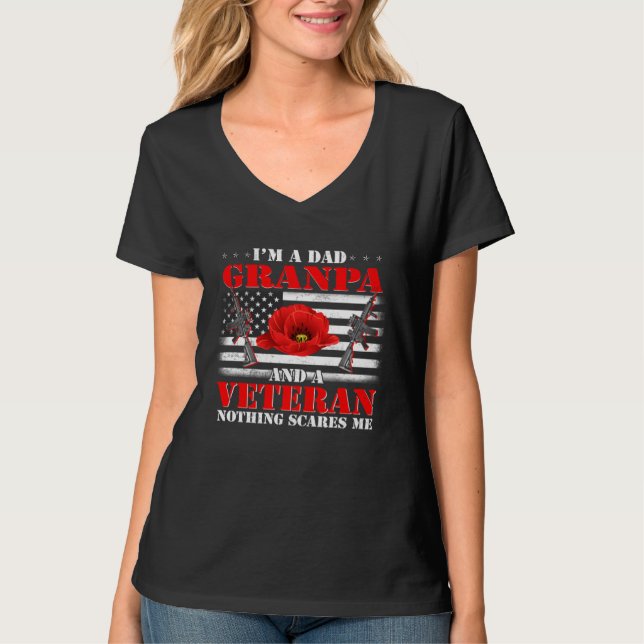 Camiseta I m A Dad Granpa And A Veteran Nothing Scares Me F (Anverso)