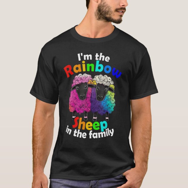 Camiseta I m the rainbow sheep of the family Lesbian Pride (Anverso)