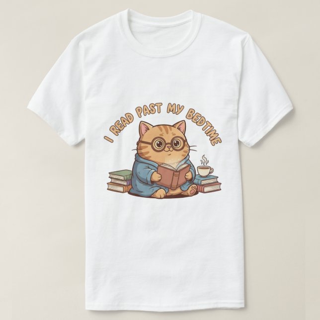 Camiseta I Read Past My Bedtime Cute Reading Cat T-Shirt (Diseño del anverso)